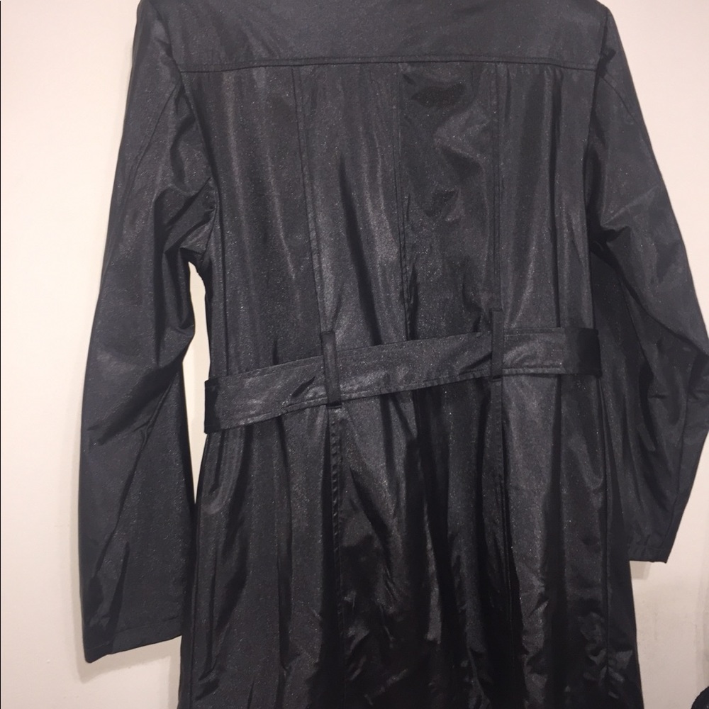 Rain & spring jacket - Picture 4 of 8